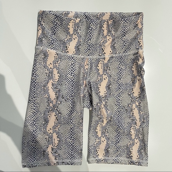 faux-snake print 8" biker shorts - Picture 2 of 5